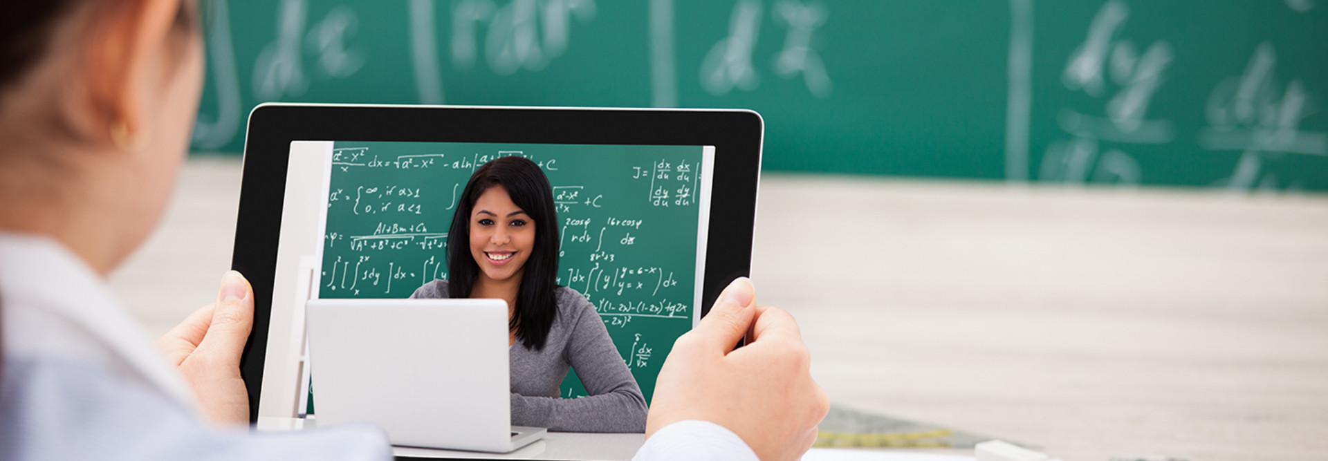 Advantages of Online Learning Virtual Teaching For Remote Districts